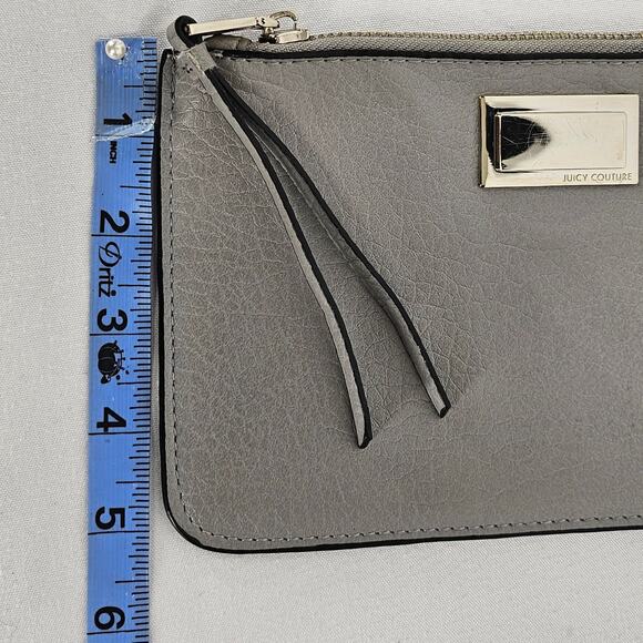 JUICY COUTURE WOMEN'S GRAY LEATHER CLUTCH HANDBAG 5.5" x 8.5" - Picture 7 of 8